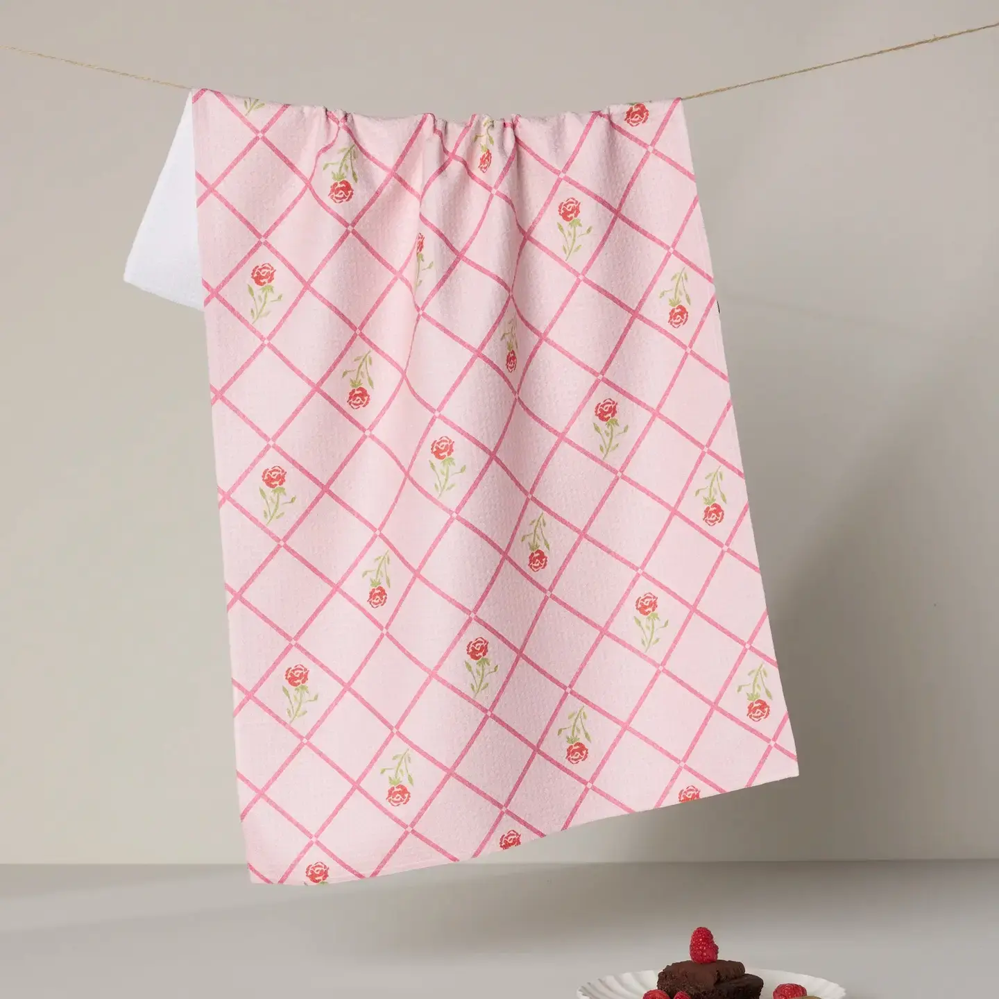 Rose Lattice Geometry Towel