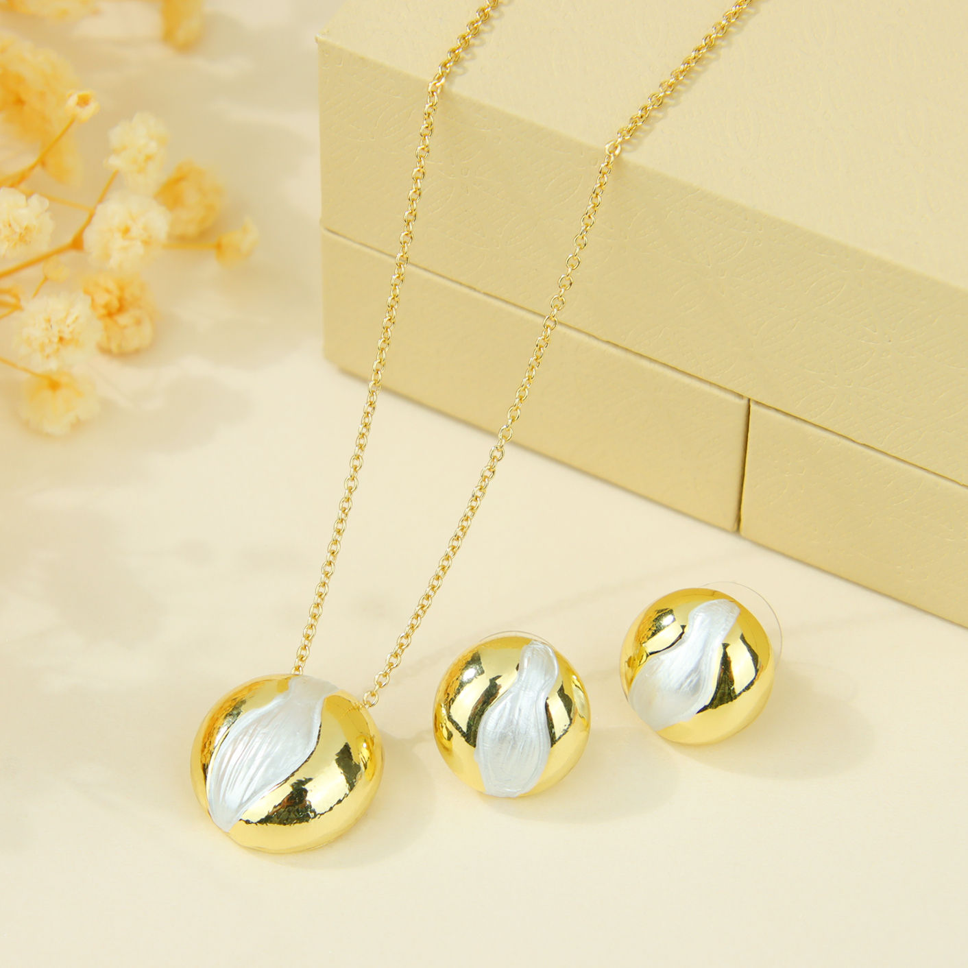 Bollywood Fashion Jewelry Set Gold Color Aesthetic Elegant Enamel Necklace Earri