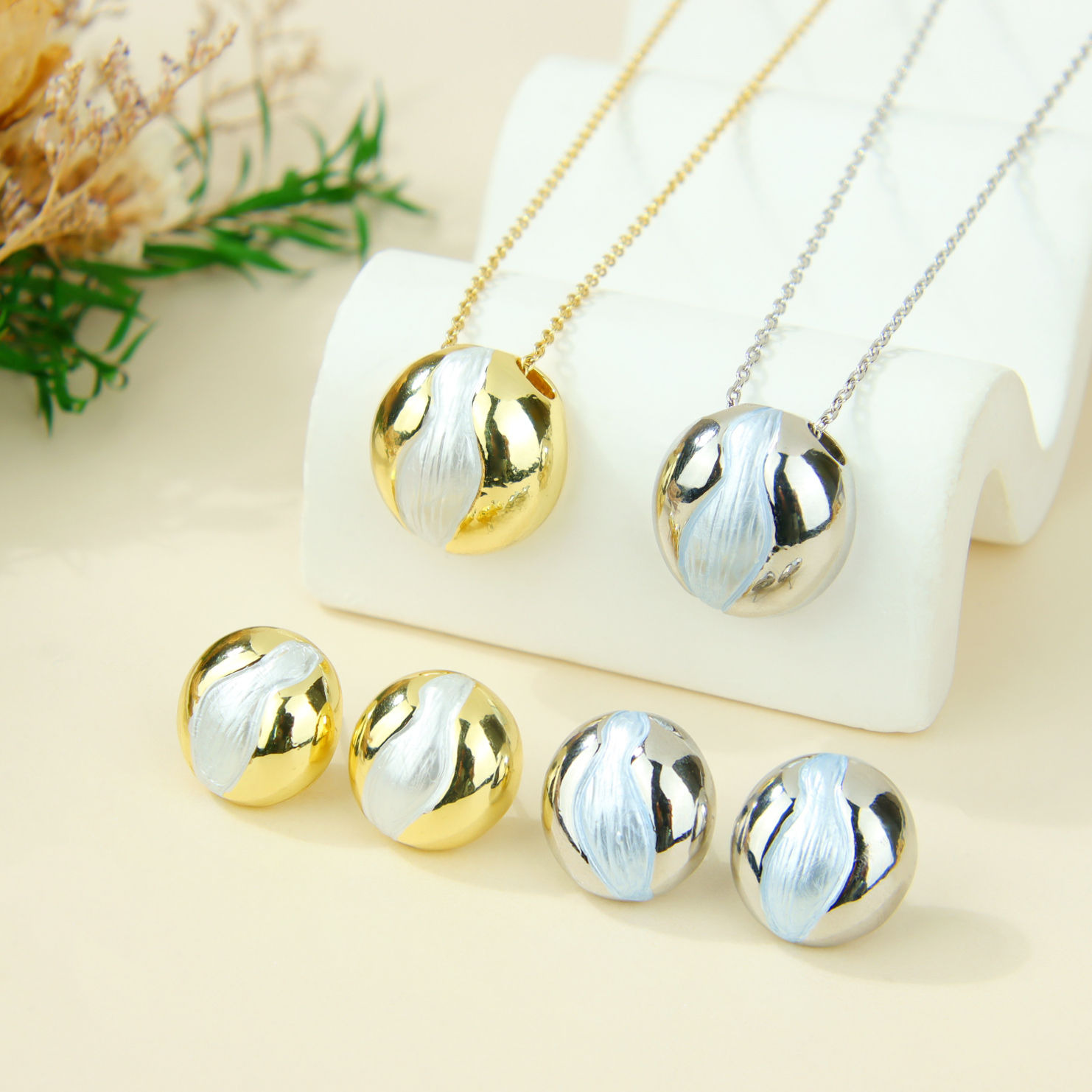 Bollywood Fashion Jewelry Set Gold Color Aesthetic Elegant Enamel Necklace Earri