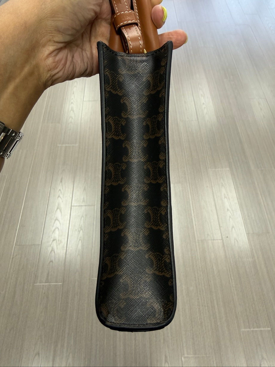 Thumbnail: 二手Celine Vertical Tote