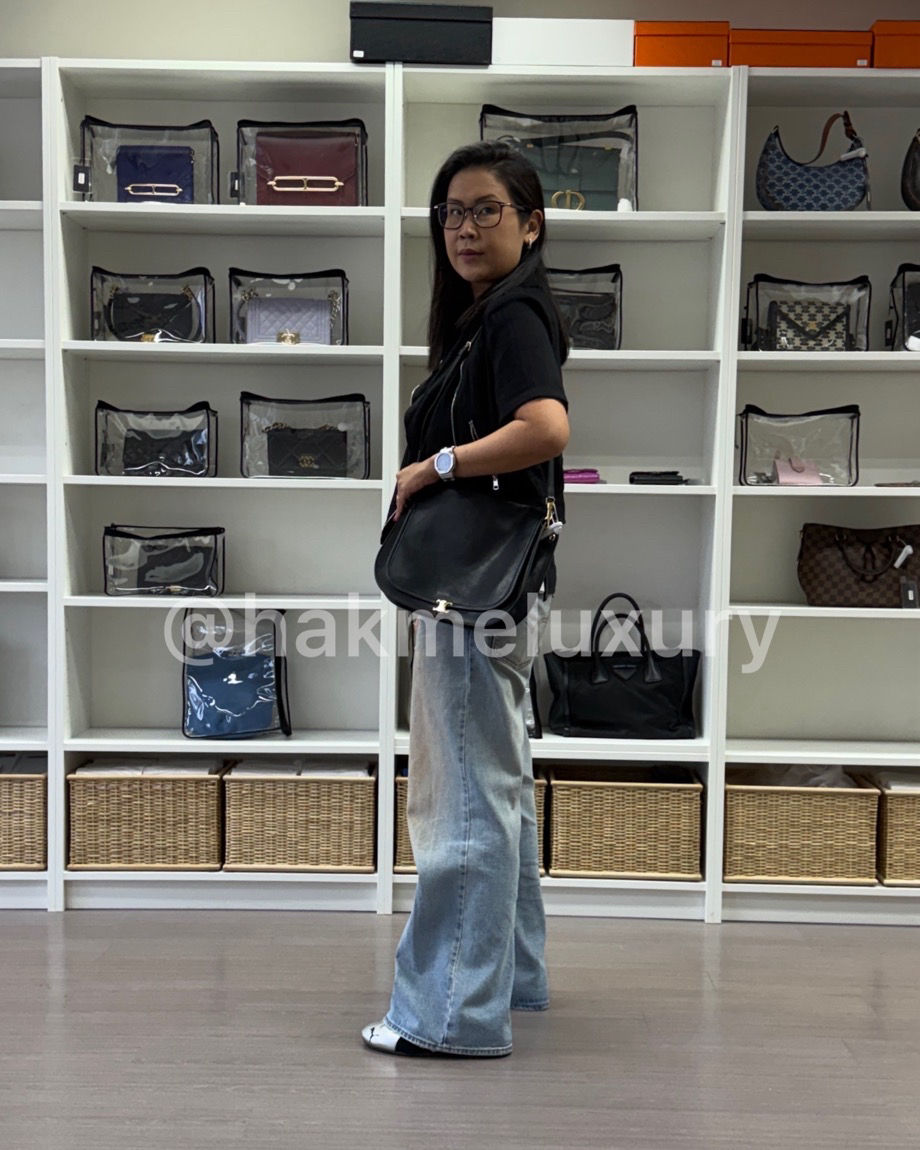 Thumbnail: 二手Celine Soft Triomphe Besace