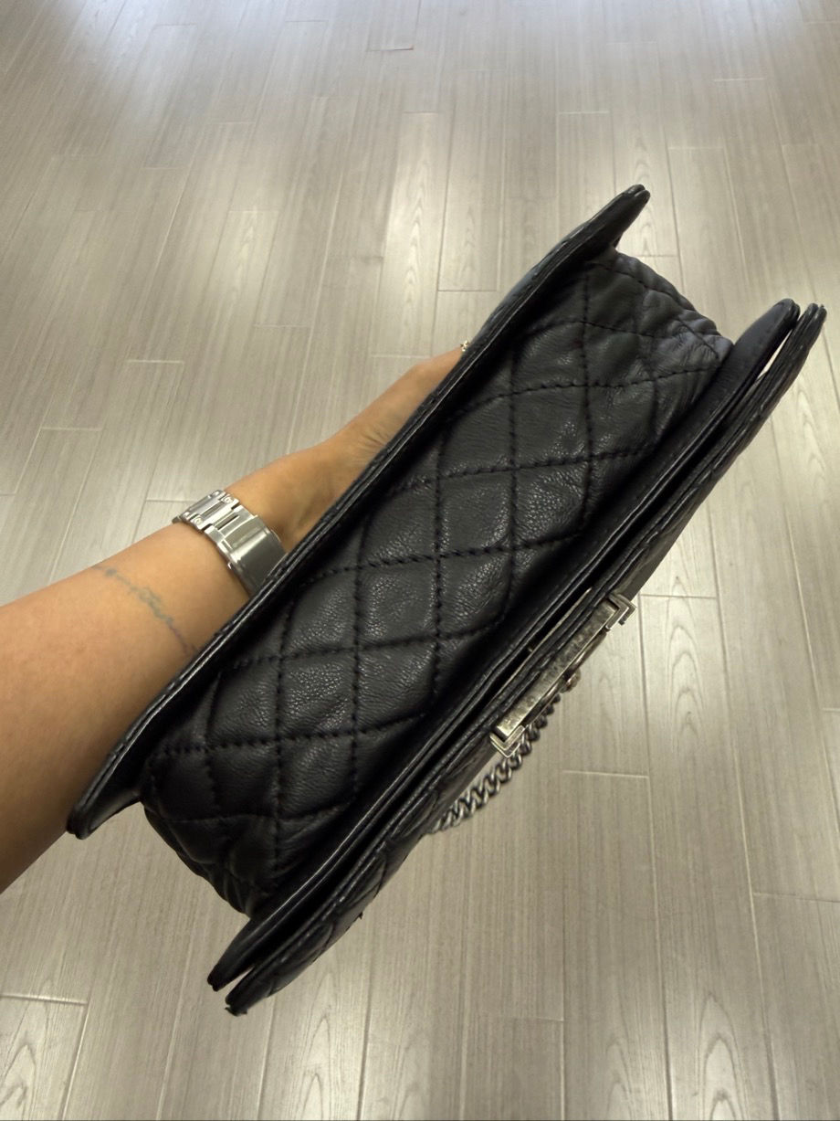 Thumbnail: 二手Chanel Le Boy 25cm