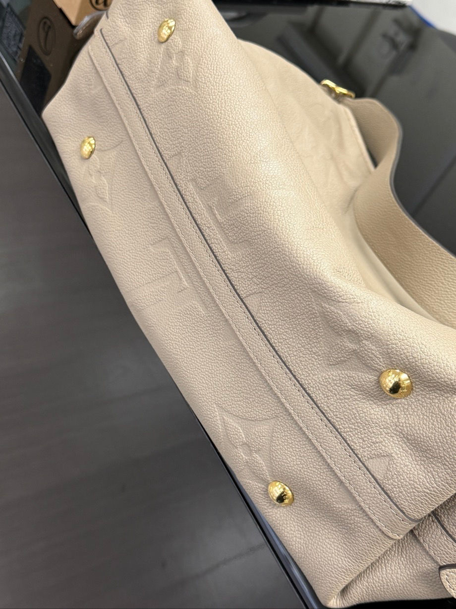 Thumbnail: 二手Louis Vuitton Carryall MM 