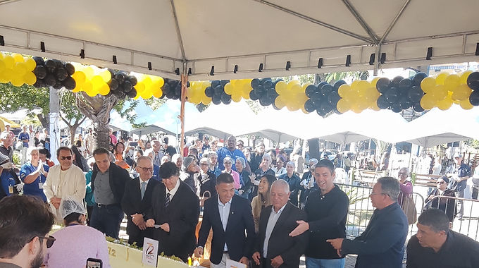 AOS 72 ANOS, VOLTA REDONDA É CELEBRADA PELO POVO QUE A CONSTRUIU