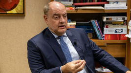 LINHA SUCESSÓRIA DO ESTADO É ACIONADA DURANTE AUSÊNCIA DOS TITULARES