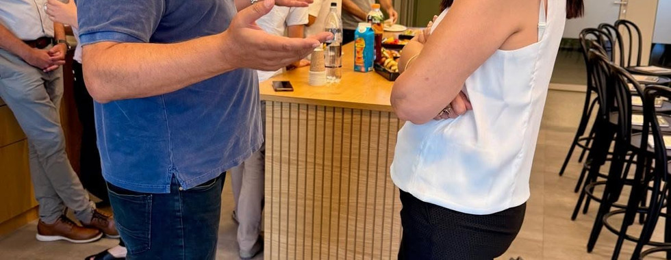 חגיגות שנה לבית לעסקים בגליל המזרחי בהשתתפות משרד הכלכלה, הסוכנות לעסקים קטנים ובעלי עסקים מהאזור.