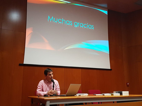 Conferencia “La caída de los mitos”