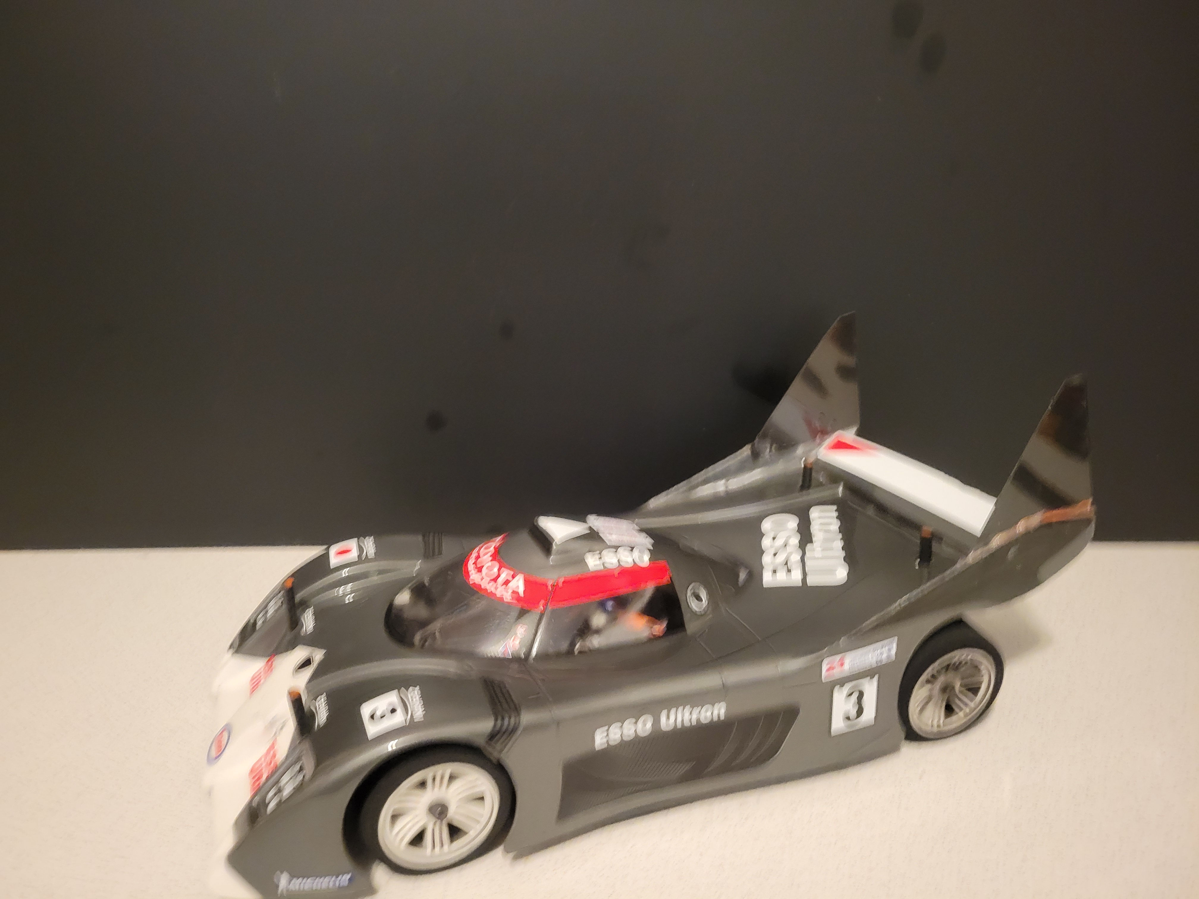 Serpent s411 (114 mph on 3s ) 