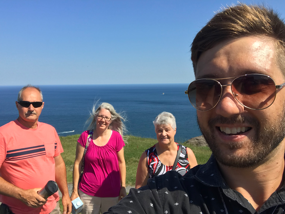 Thumbnail: 🌐✅***I'm a product 📲💻📸🎞🤳