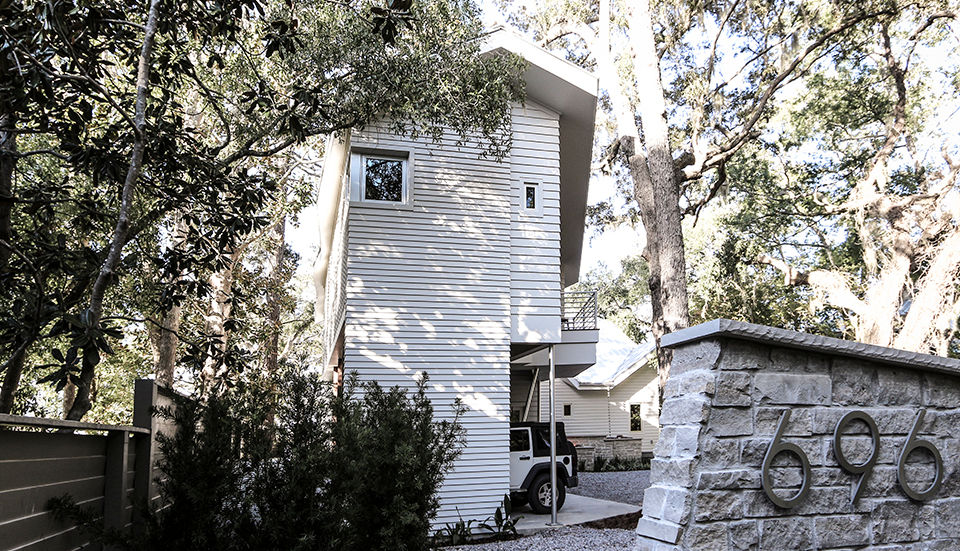 House End and Number Fin Small.jpg