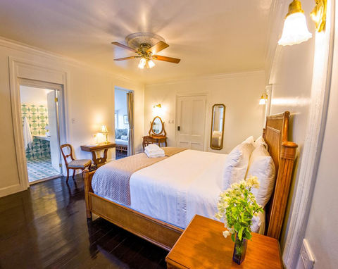 King Suite suitable for families