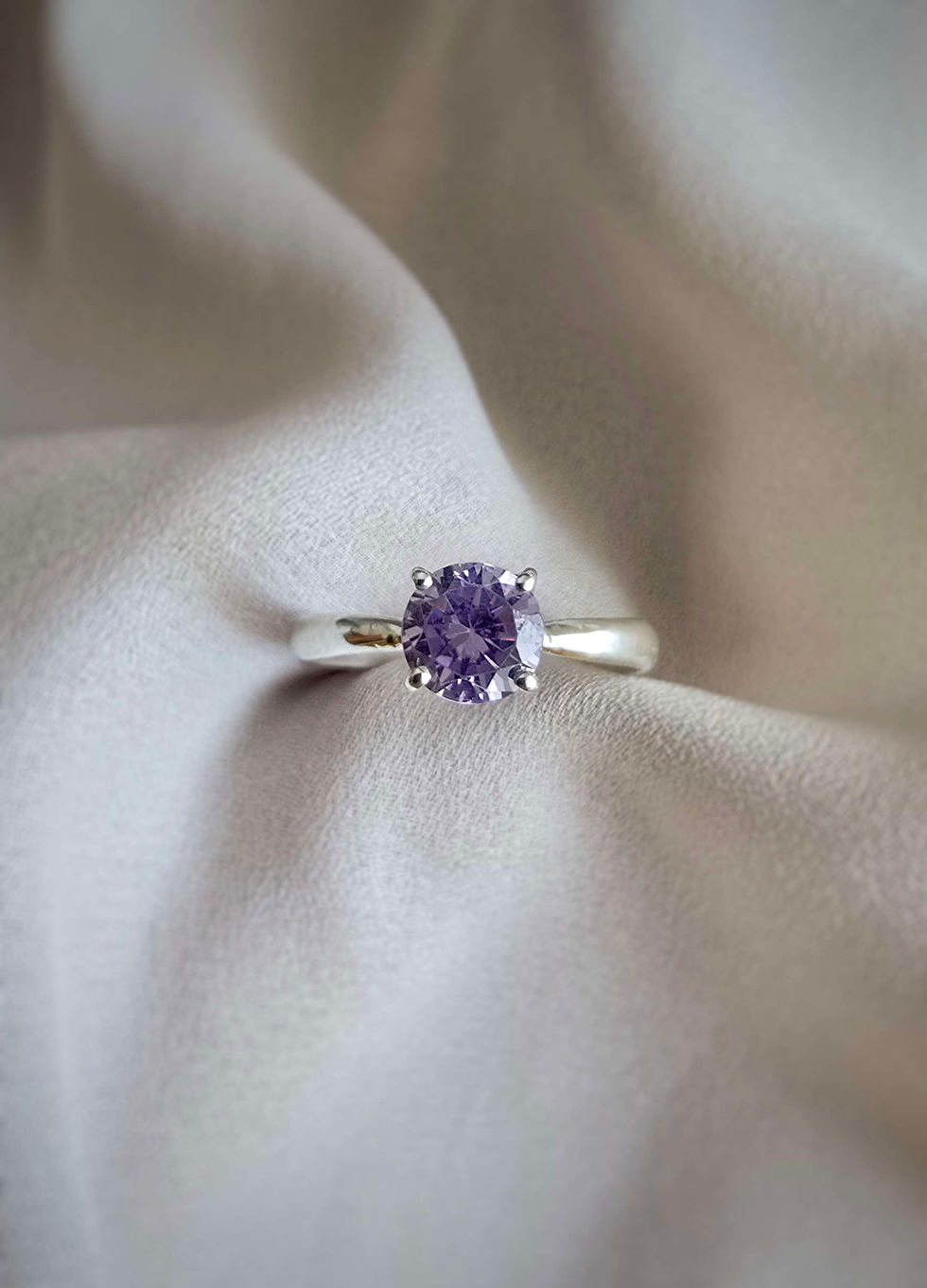 Thumbnail: Prong Set Cubic Zirconia Ring - 925 silver