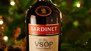 Grab Your Phone And Friends And Enjoy A WhatsAppero – the virtual apéro.