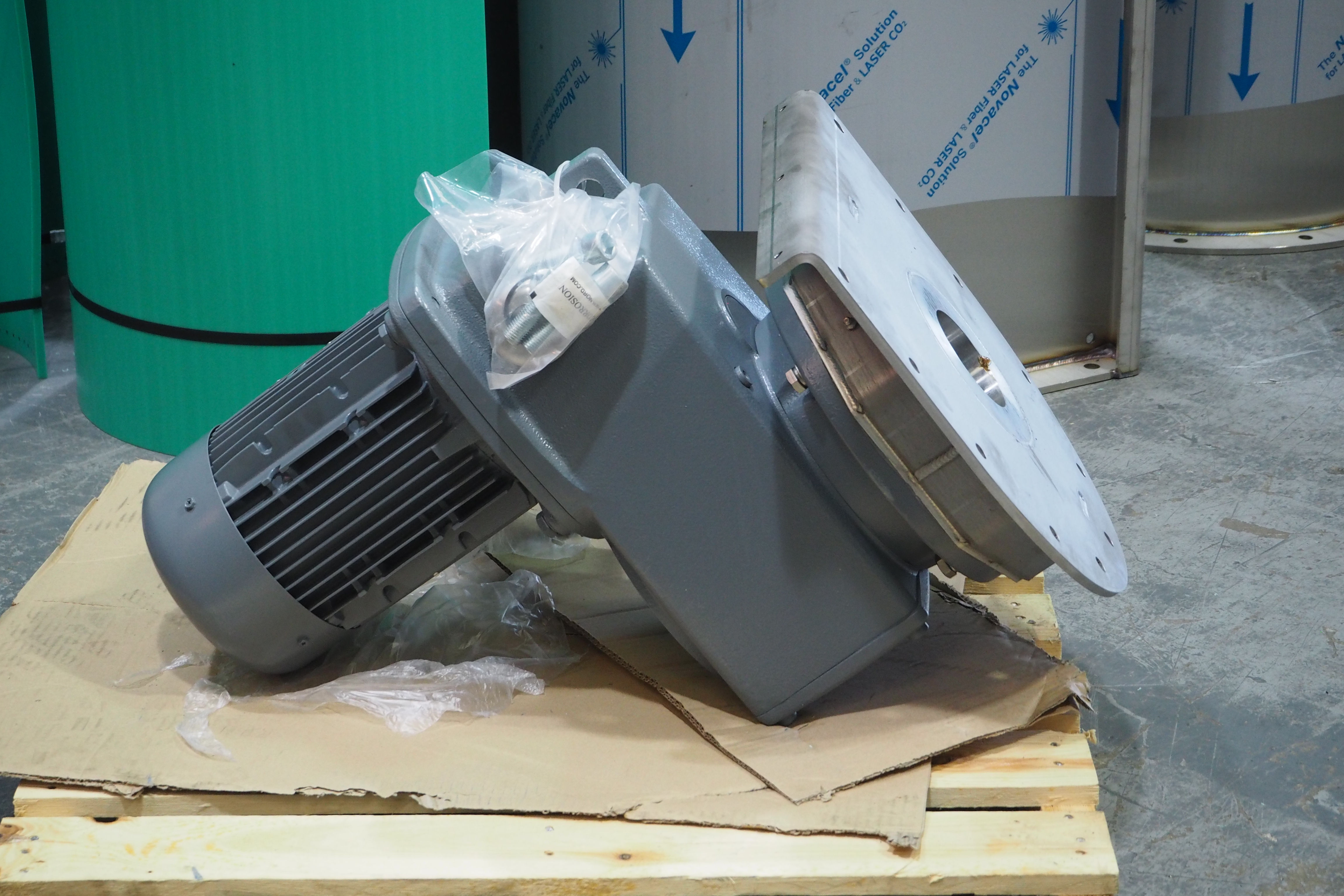Geared Motor Units (1.5kW - 30kW)