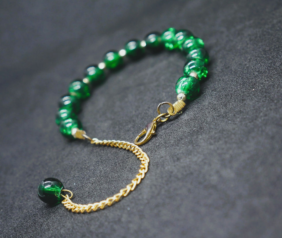 Thumbnail: Handmade Green bead Bracelet for women and Girls