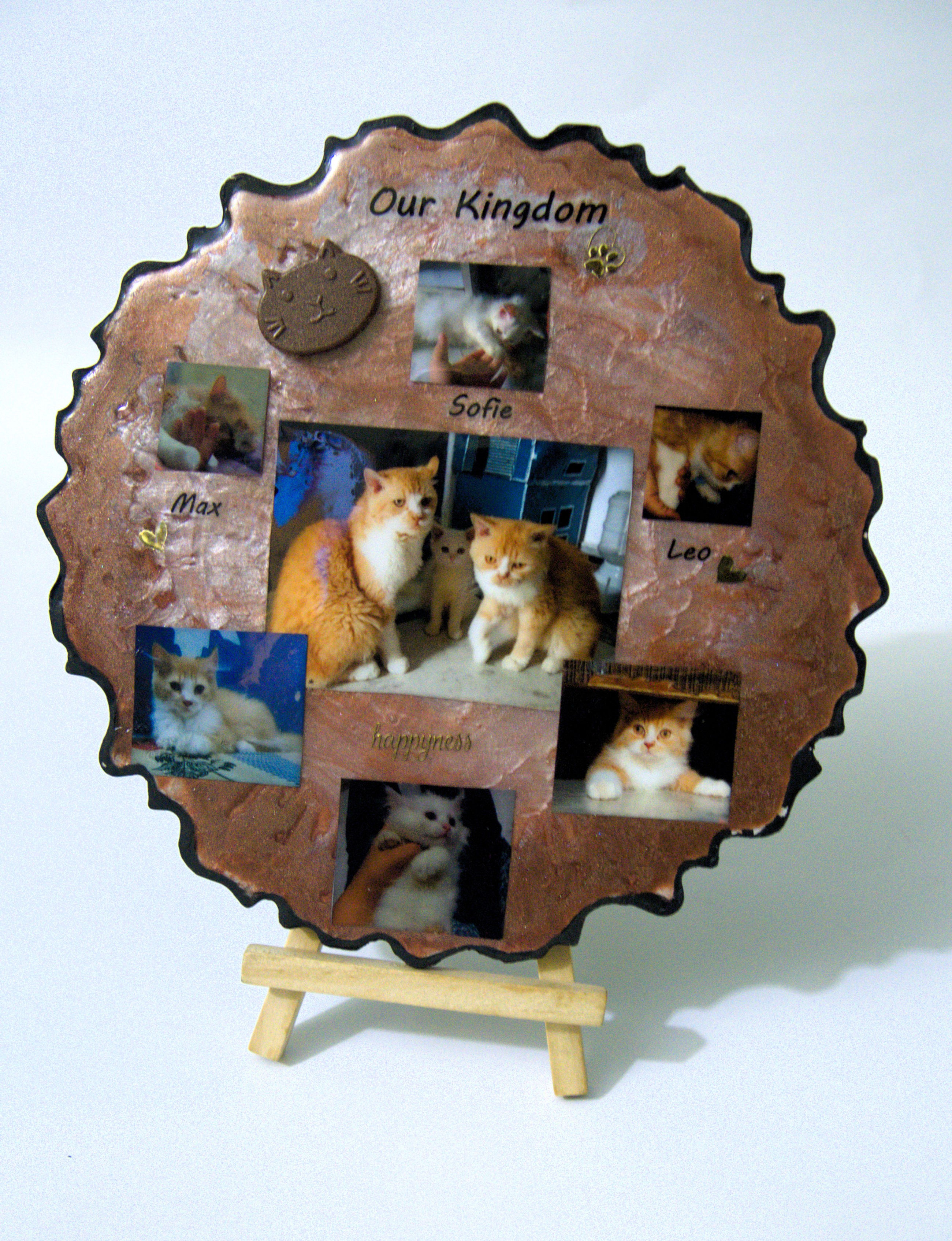Handcrafted Personalized Resin Photo Frames for Home Decor and Gifting