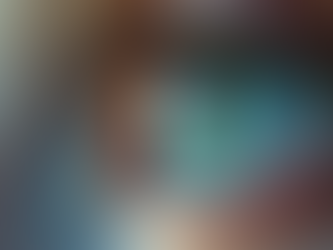 The Mechanism of Coloured Lenses: How They Transform Your Look Naturally