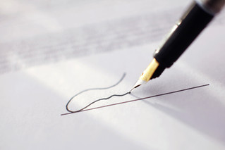 Reflexiones sobre la invalidez de los contratos administrativos y sus efectos: la reclamación del lu
