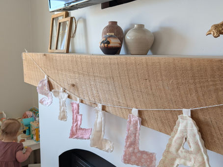Scallop Edge Fabric Name Banner