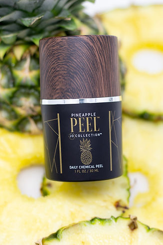 Orlando product photography shot of Jo Collection Pineapple Peel with pineapple slices