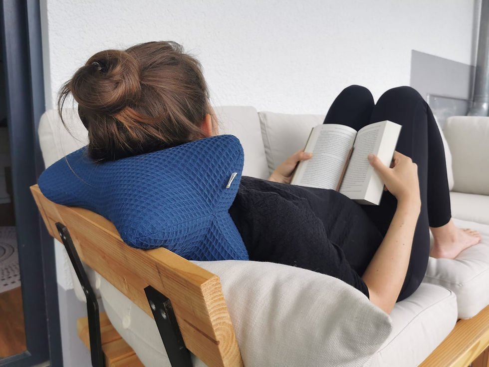 Miniaturbild: Leseknochen Cord Hellgrau