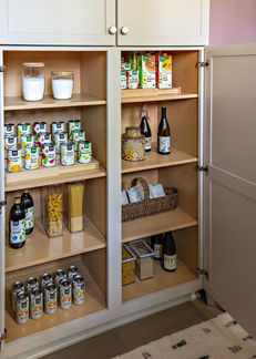 Cashiers design showhouse 2023. Sophisticated laundry room design. Laundry room storage solutions.  Organized home. Charlotte interior designer. 