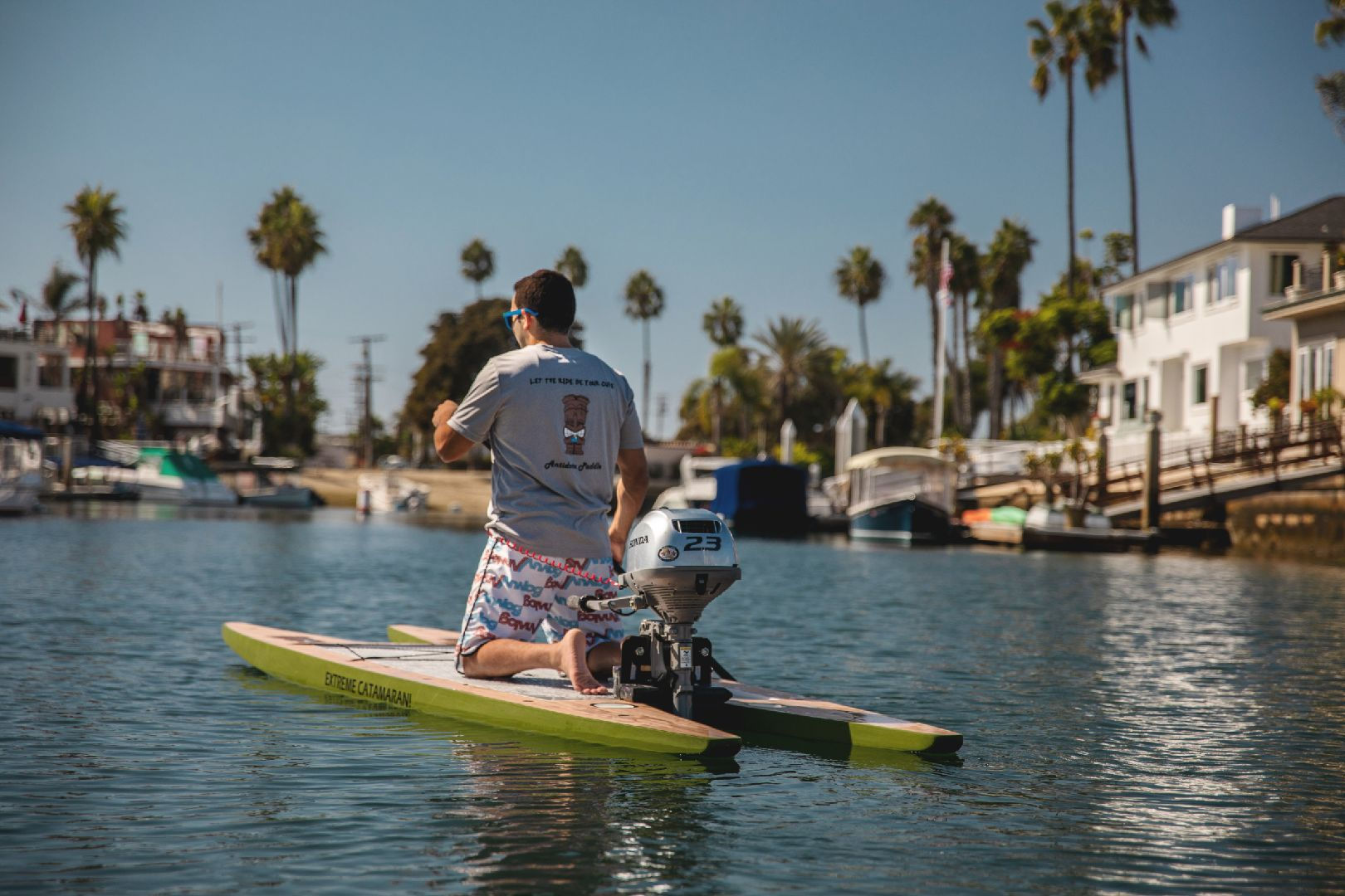 The Raptor 4x4 (4 Hull Quadrimaran)