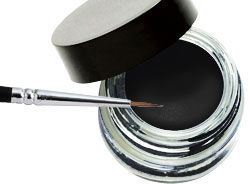 Thumbnail: black gel eyeliner