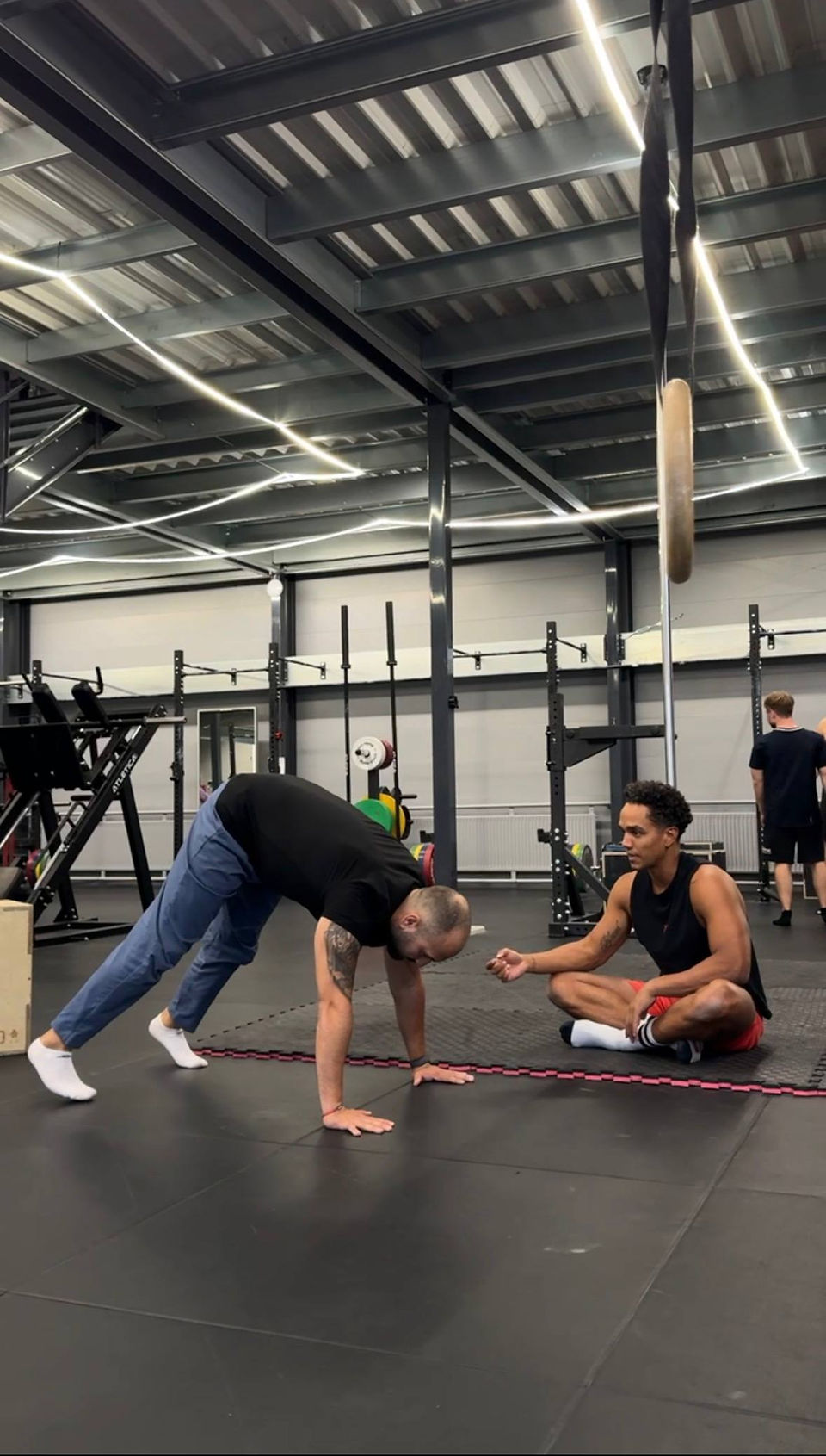 George Santos und Burak Giray beim Calisthenics Training in Zürich