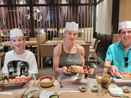 Making Plenty of Gunkan Sushi – Guests from Miami