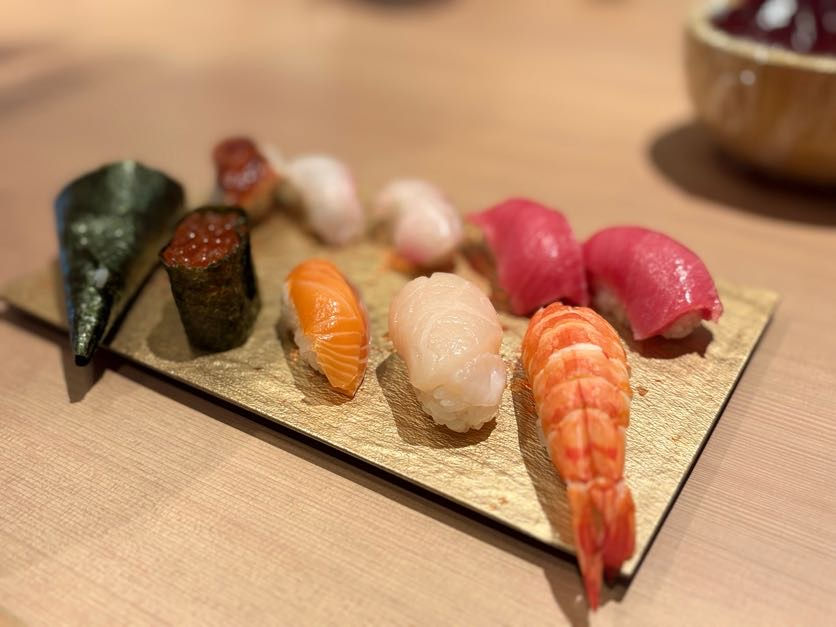 10貫のお寿司を握って、自分だけのランチにしました