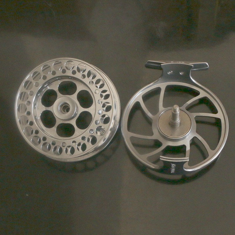 Thumbnail: Twin Fish Fly Reel