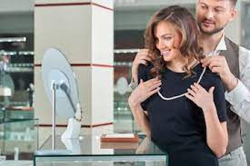 Découvrez le Monde Scintillant de l'Achat de Diamants