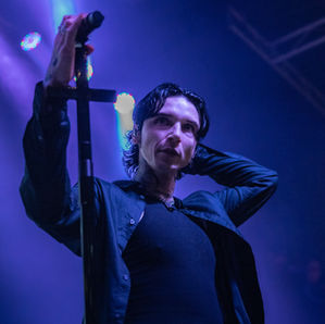 LIVE FROM THE PIT: Black Veil Brides and Saint Agnes