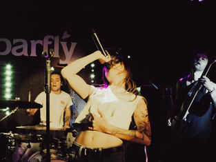 LIVE FROM THE PIT: Showing Teeth and Exit Dream