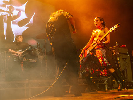 LIVE FROM THE PIT: Die Spitz and Faetooth