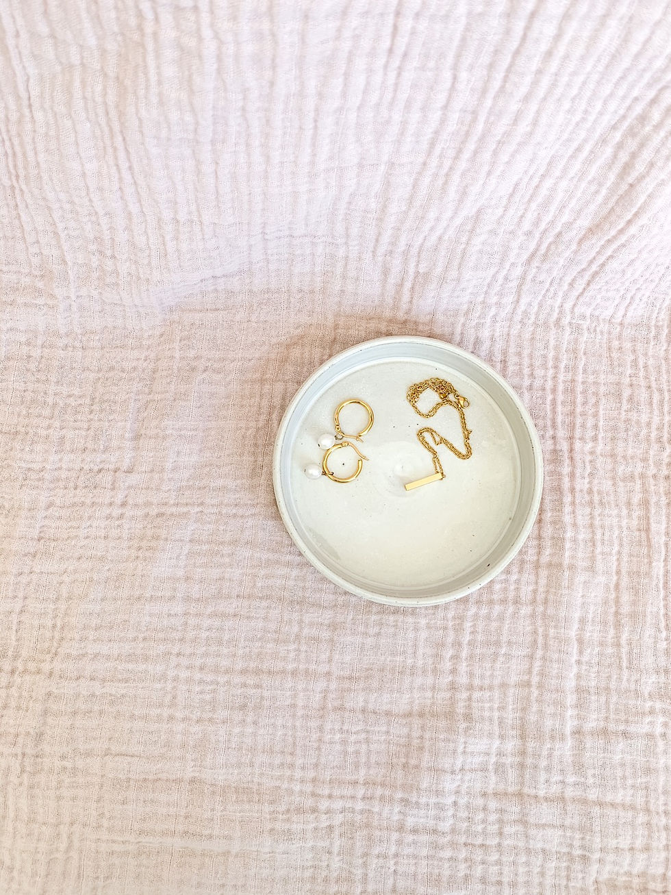 Thumbnail:  pēpi dish white
