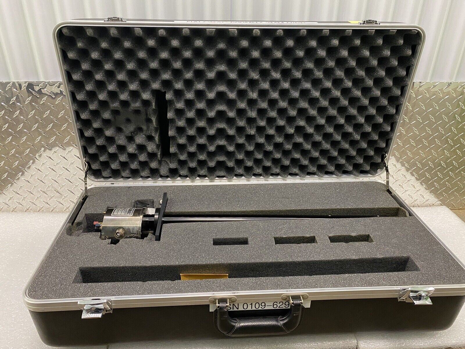 Nalorac MIDG-600-3 NMR Probe