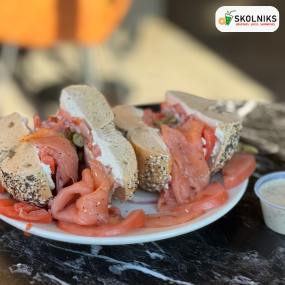 Bagel with lox and cream cheese