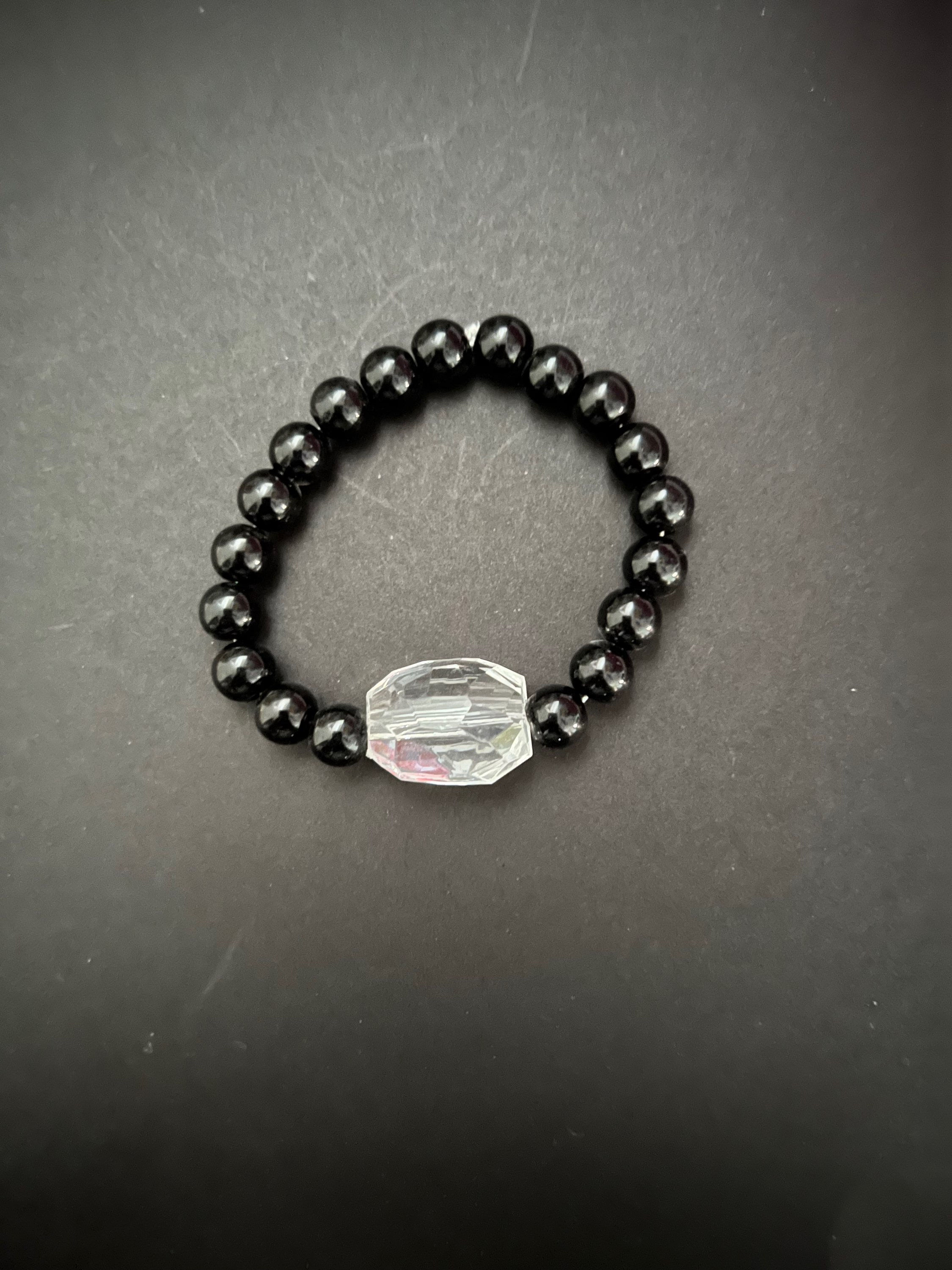 Clear center bracelet 