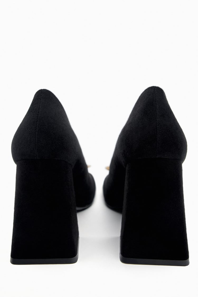 Miniature : Zara metal flower suede shoes