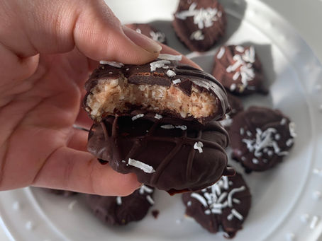 Chocolate Covered Strawberry Coconut Cookies (paleo, vegan, no bake, nut free opt)