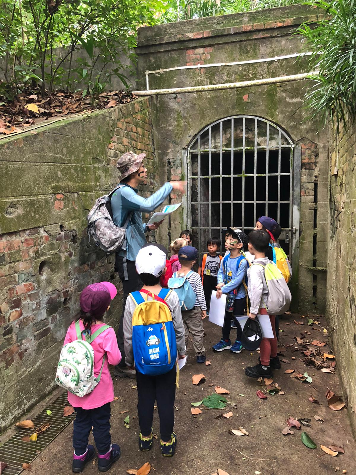 Treasure hunt and history stories