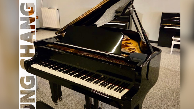 Young Chang 157 vleugelpiano