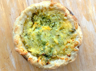 Vegan Broccoli and Cheddar Quiche 