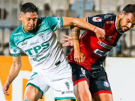 Antofagasta cede terreno tras empate sin goles ante Santiago Wanderers
