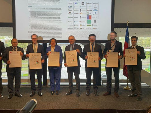 Chile y Países Bajos firman declaración para acelerar desarrollo del hidrógeno verde en Mejillones