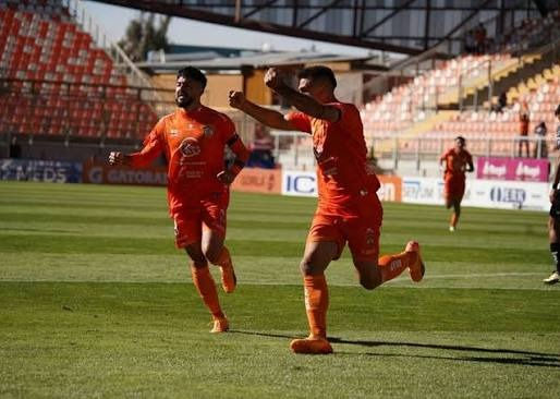 Cobreloa gana en Calama: Derrota a San Luis y se adueña de la cima de la Primera B

