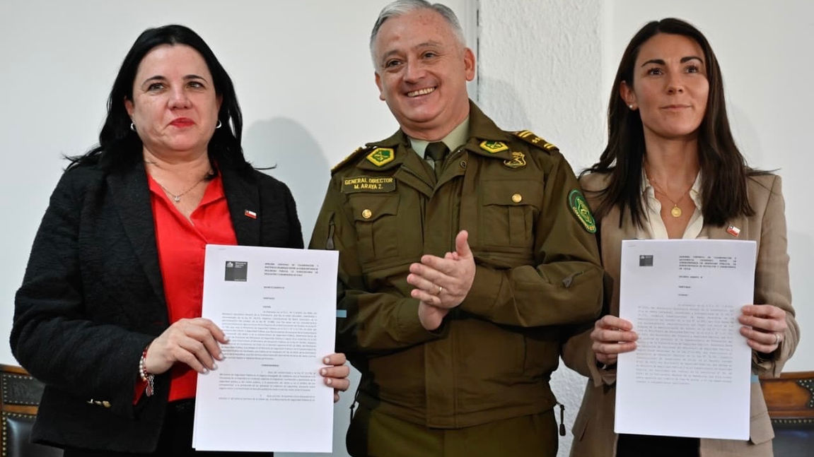 Firman en Calama convenio para reforzar la seguridad en colegios tras un mes de la muerte de inspectora