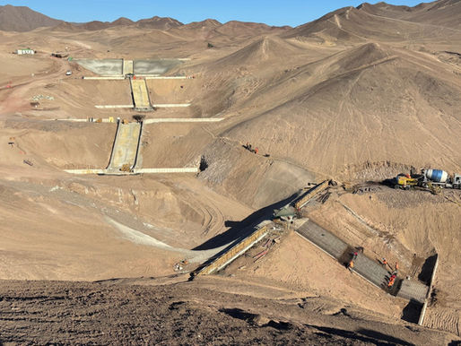 En un 55% de avance están las obras de control aluvional en quebrada Caliche de Antofagasta